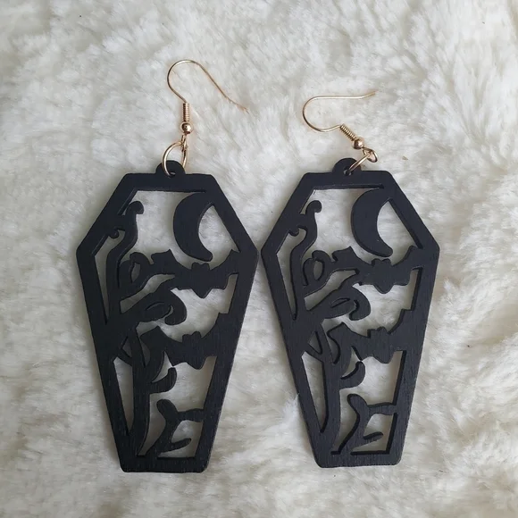 3/$15 New Black Wooden Halloween Bat Forrest Earrings - Picture 2 of 3